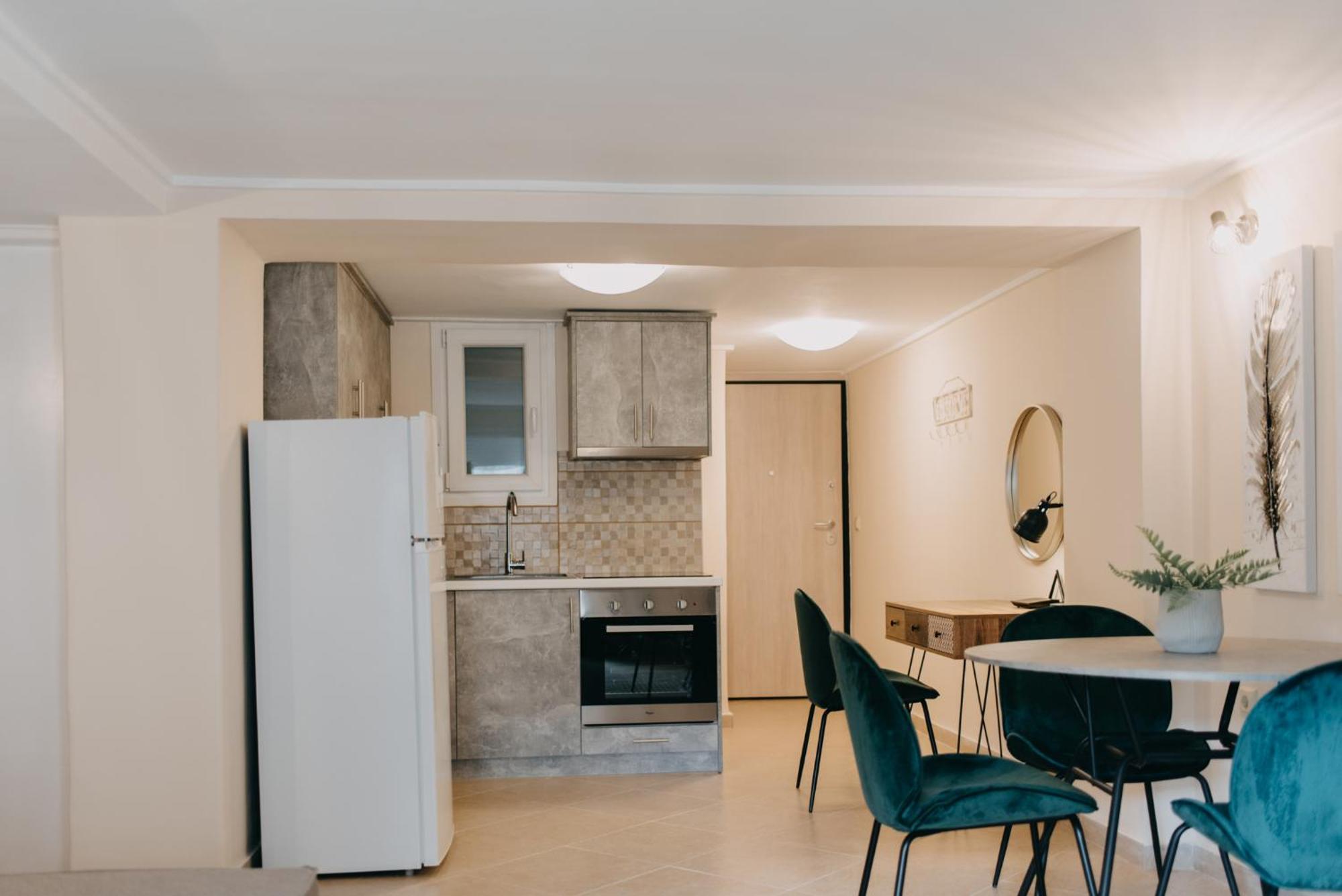 Best House, Central Luxury Apartment, Agiou Nikolaou, Patra Eksteriør billede