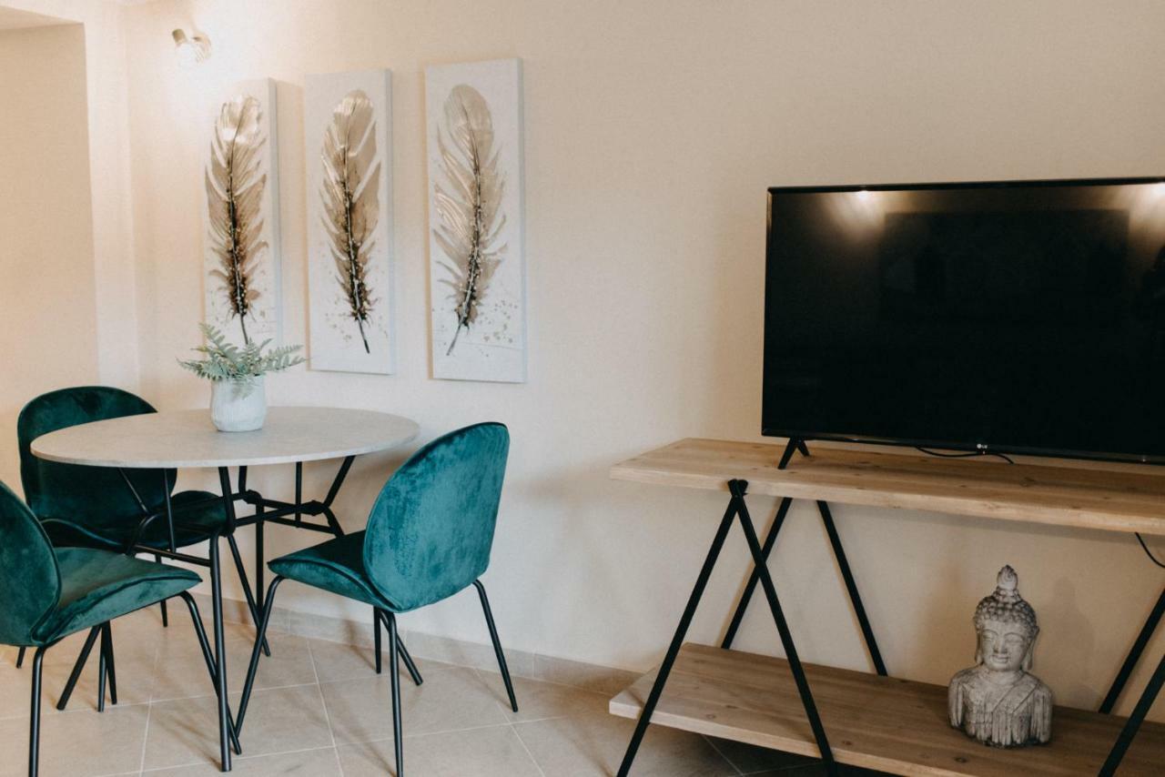 Best House, Central Luxury Apartment, Agiou Nikolaou, Patra Eksteriør billede